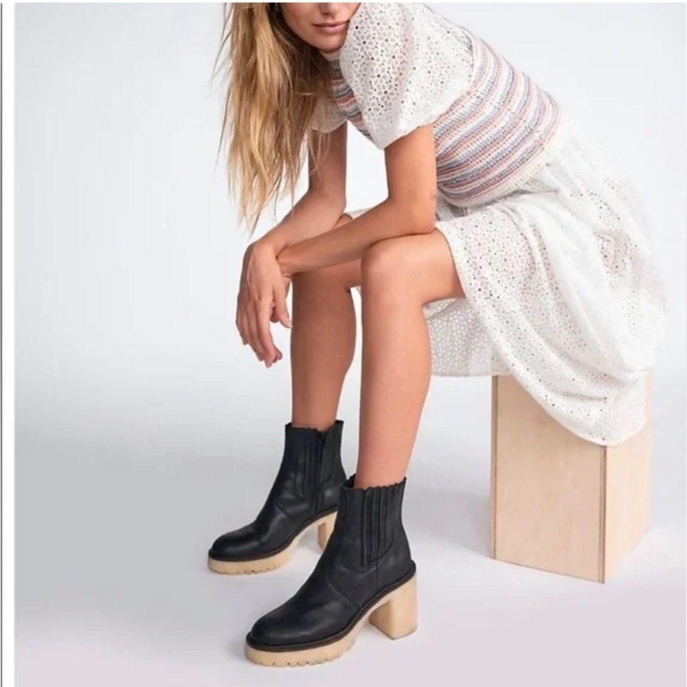 Free people revolve chunky James Chelsea bootiesBlack Leather Ankle Boots